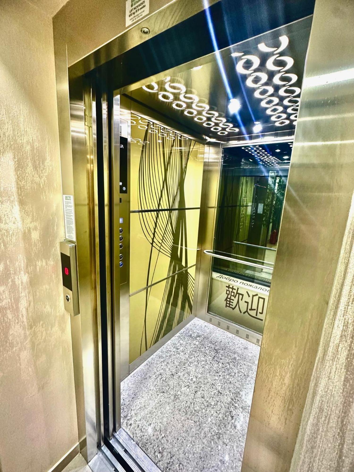 China Town Prenociste Hotel Belgrade Luaran gambar