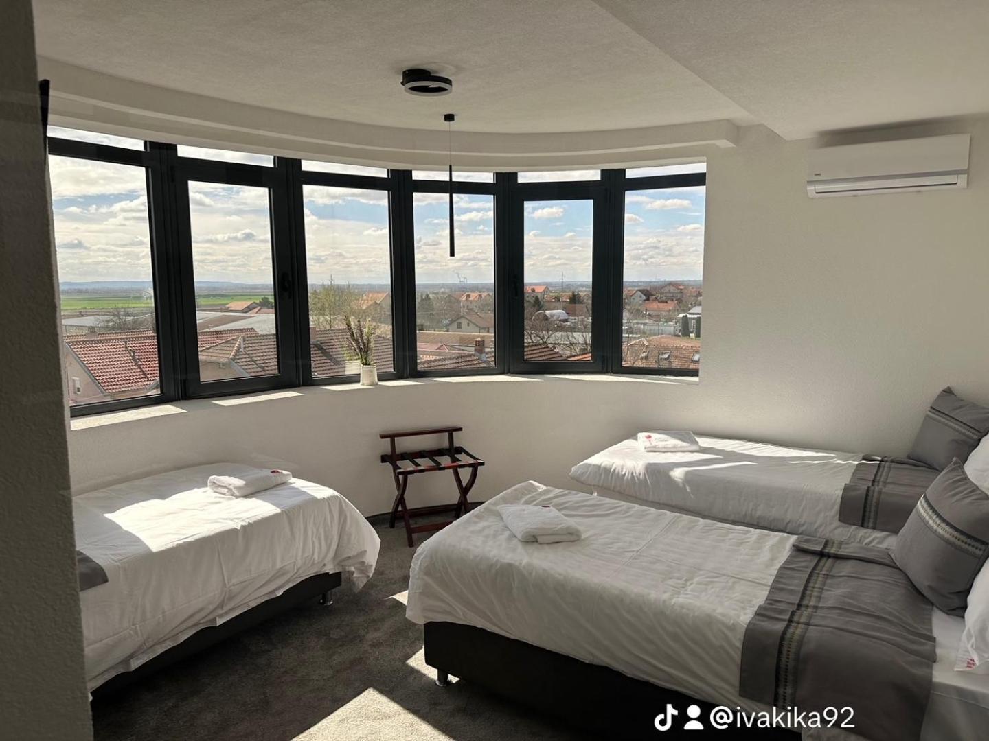 China Town Prenociste Hotel Belgrade Luaran gambar