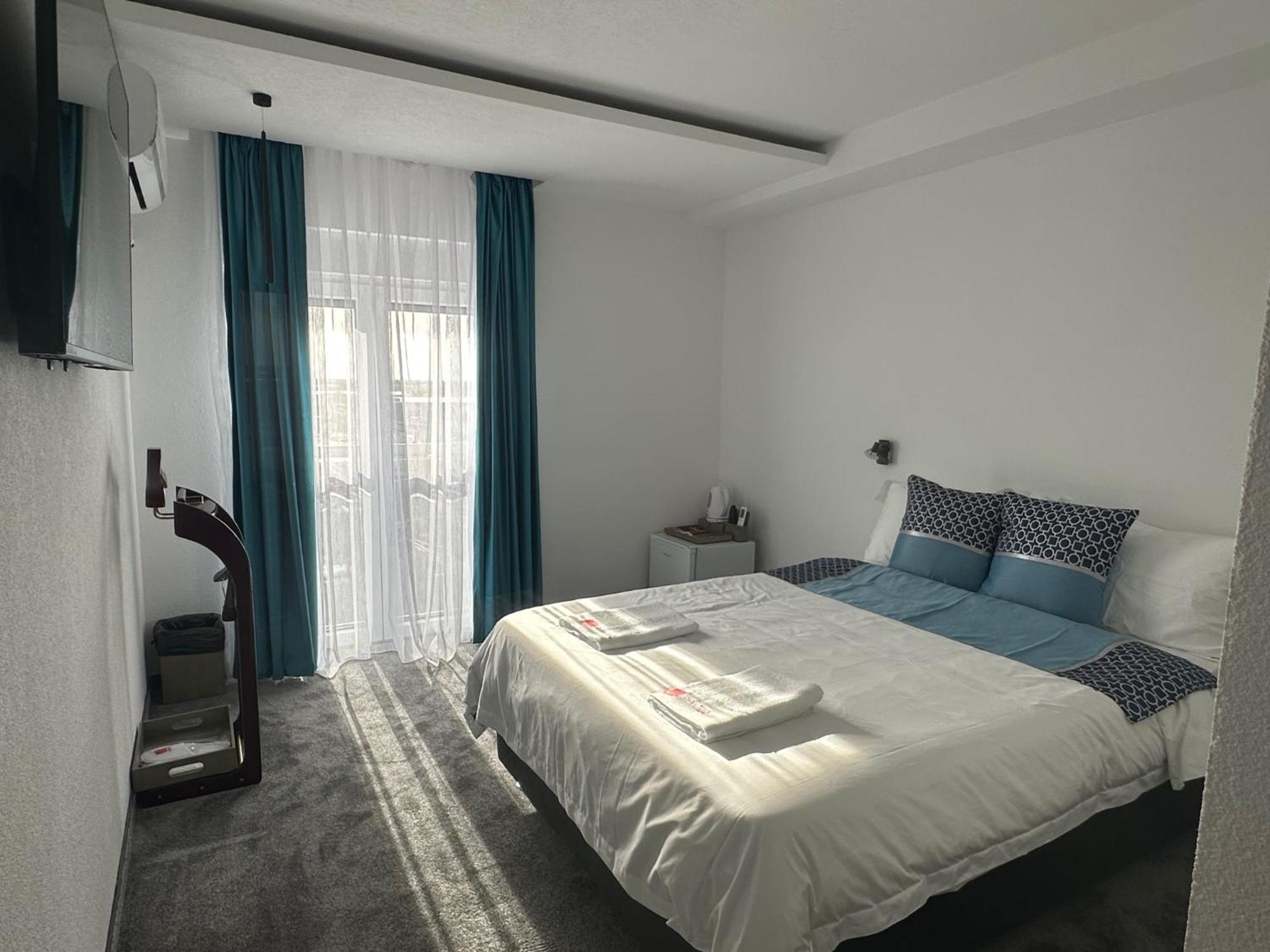China Town Prenociste Hotel Belgrade Luaran gambar