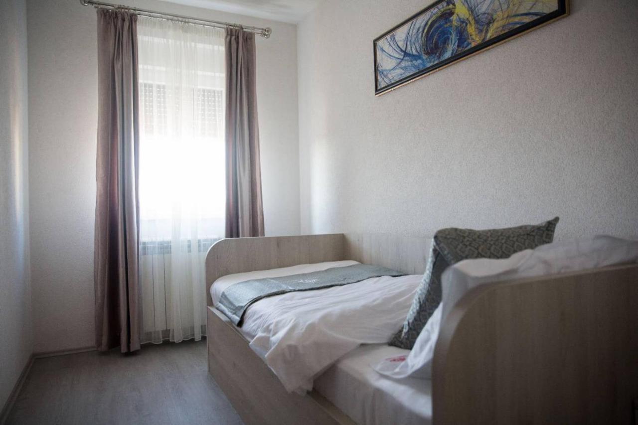 China Town Prenociste Hotel Belgrade Luaran gambar